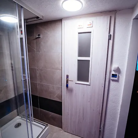 33 Apartment